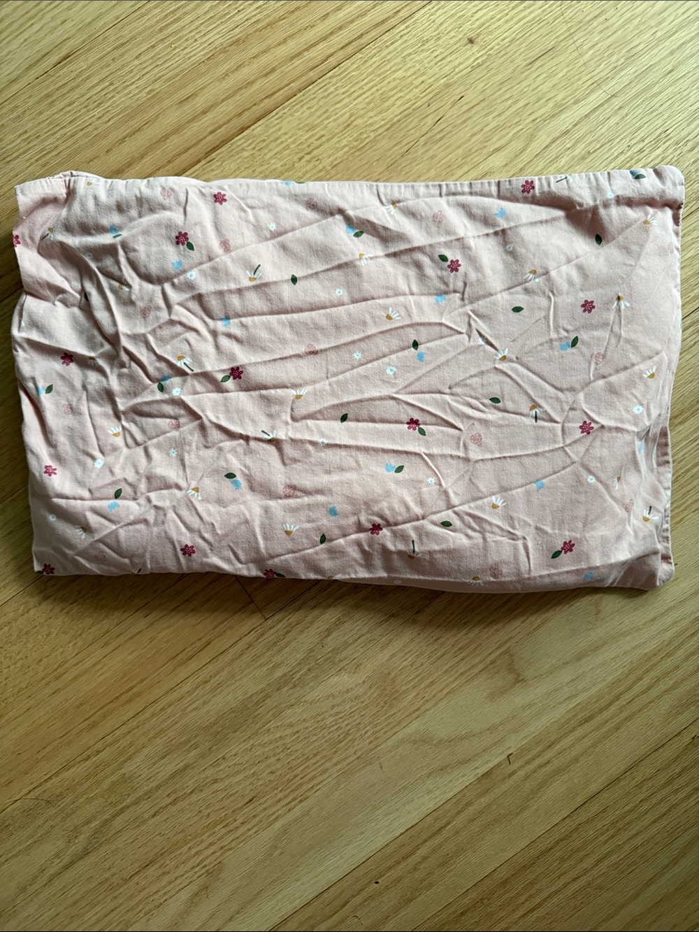 ErgoPouch organic toddler pillow with Pillowcase